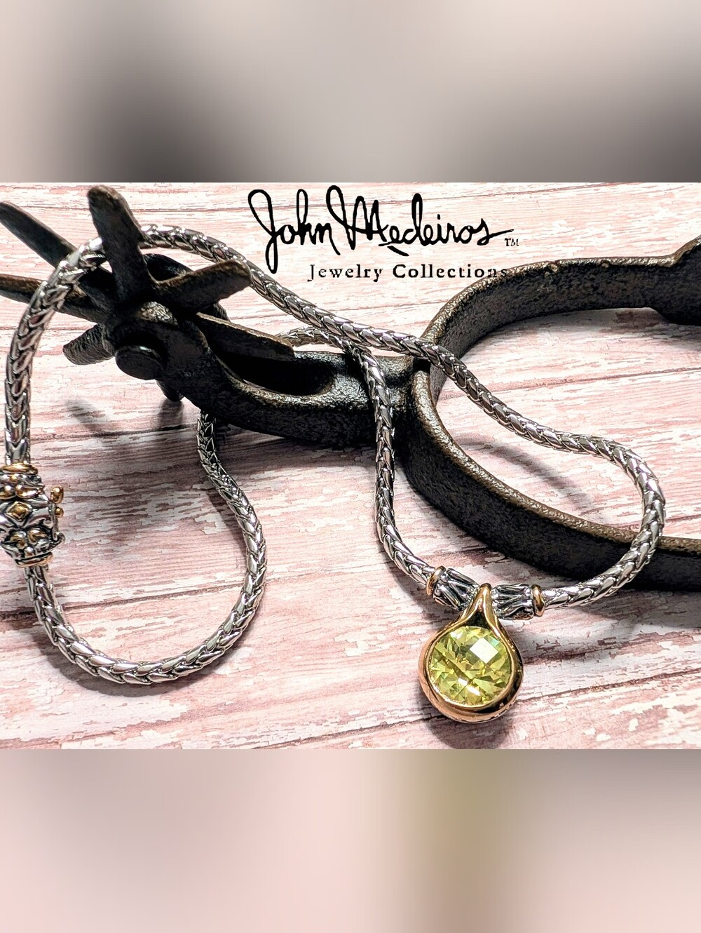 John Medeiros Signed Signature Reversible Faceted Green Crystal